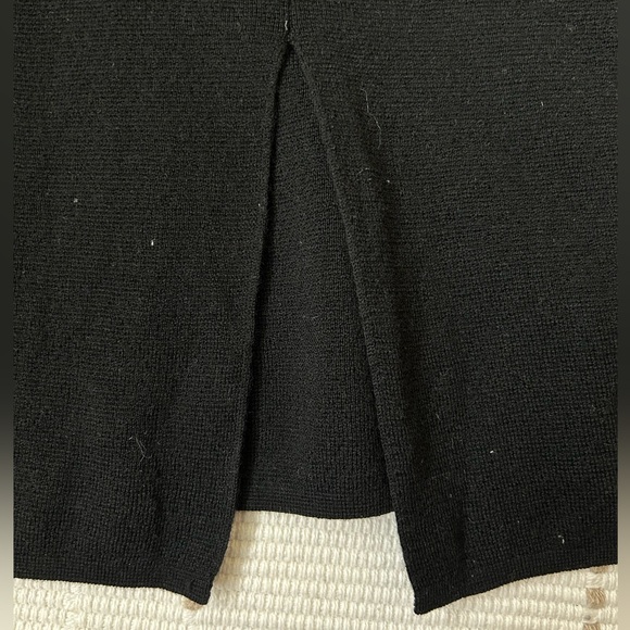 Club Monaco black wool skirt - Picture 3 of 7
